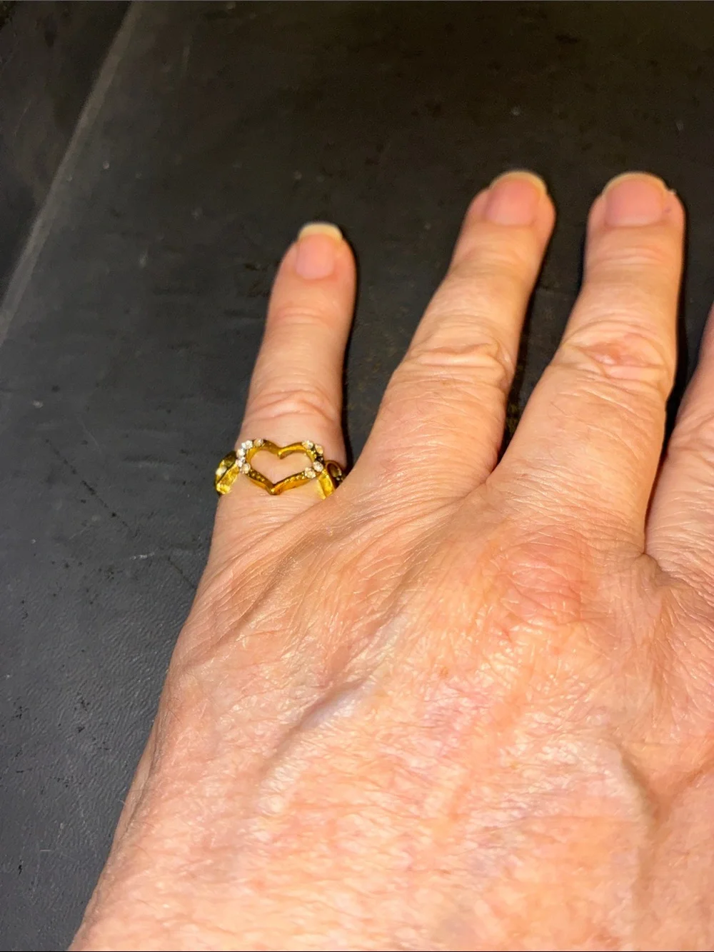 N/A elegant gold